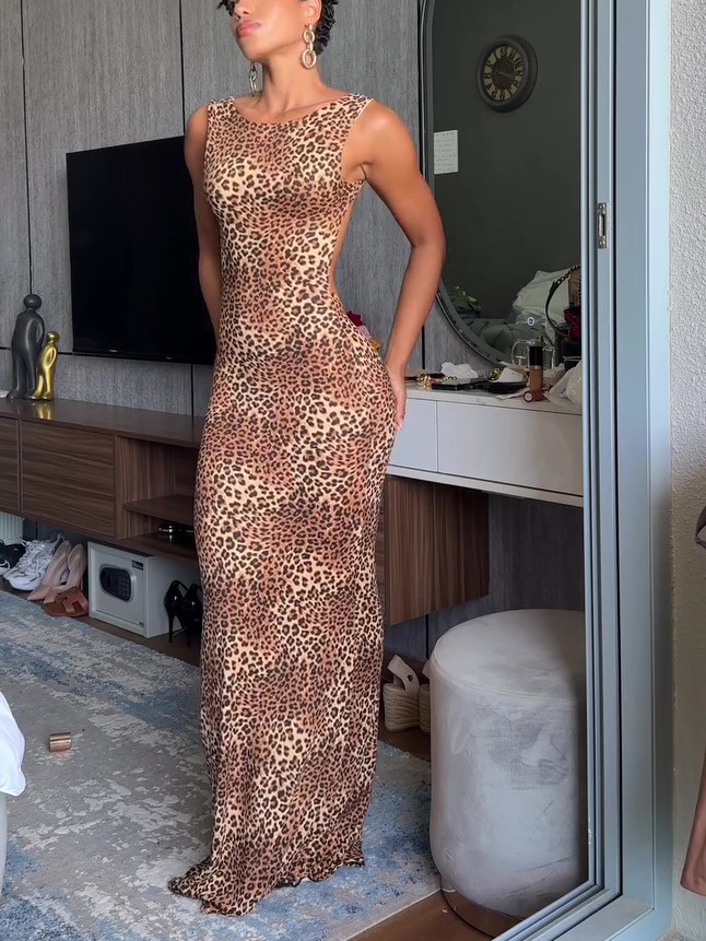 Backless Leopard Print Maxi Dress - Image 4